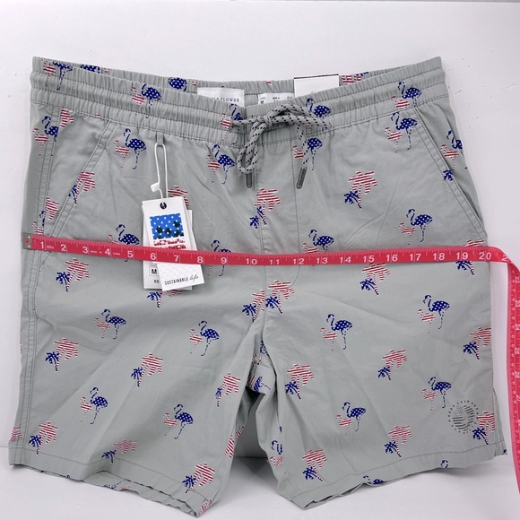 DENIM & FLOWER, RICKY SINGH, GREY WITH FLAMINGO & PALM TREES IN US FLAG, SIZE 32 - Picture 16 of 16